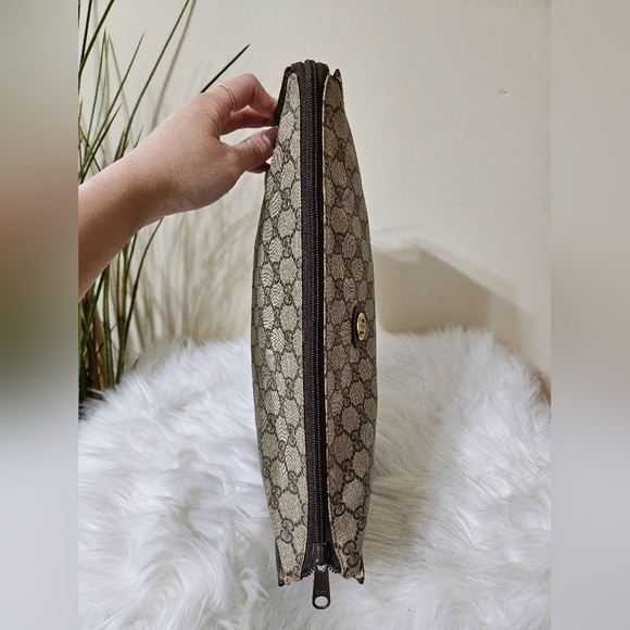 ❌SOLD❌ 💚Gucci Crossbody💚 - Picture 5 of 9